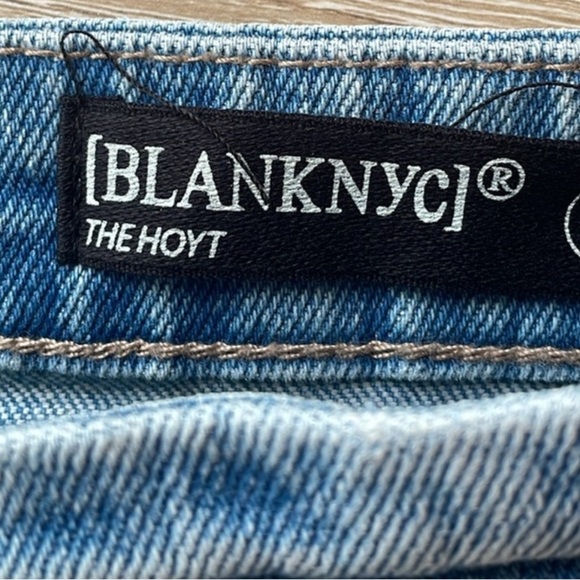 NWT•BLANK NYC Hoyt•High Rise•Mini Flare•Rip Knees Side SlitReleased Hem•Size 25 - Picture 8 of 8
